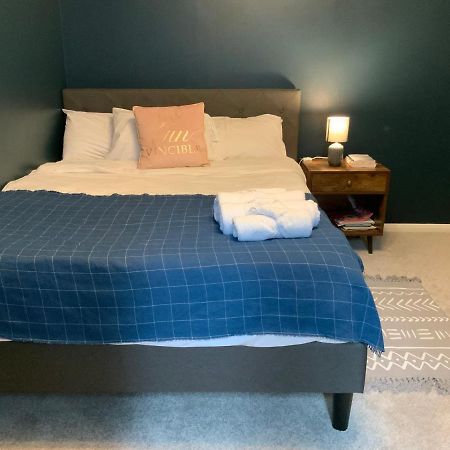 2 Bedroom Apartment Near Southfields London Exteriör bild